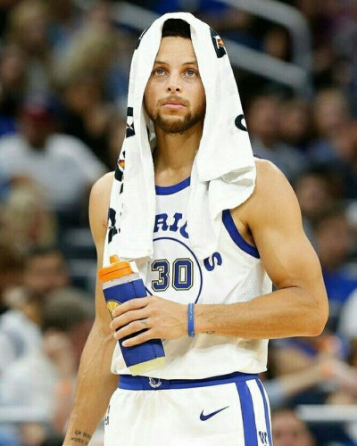 而是用节奏 而是用节奏